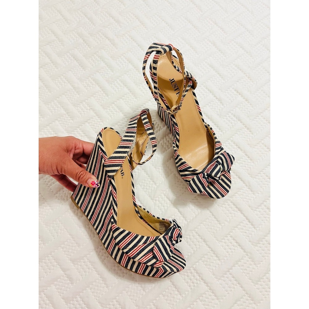 NWOT‎ JUST FAB PLATFORM WEDGE SANDALS RED BLUE STRIPES SIZE 7.5